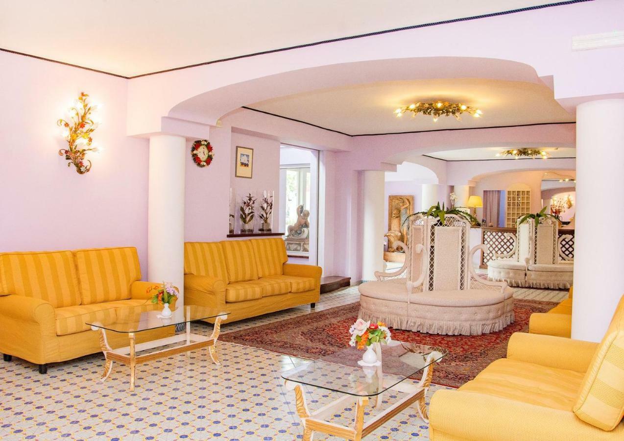 Hotel Gran Paradiso Ίσκια Εξωτερικό φωτογραφία